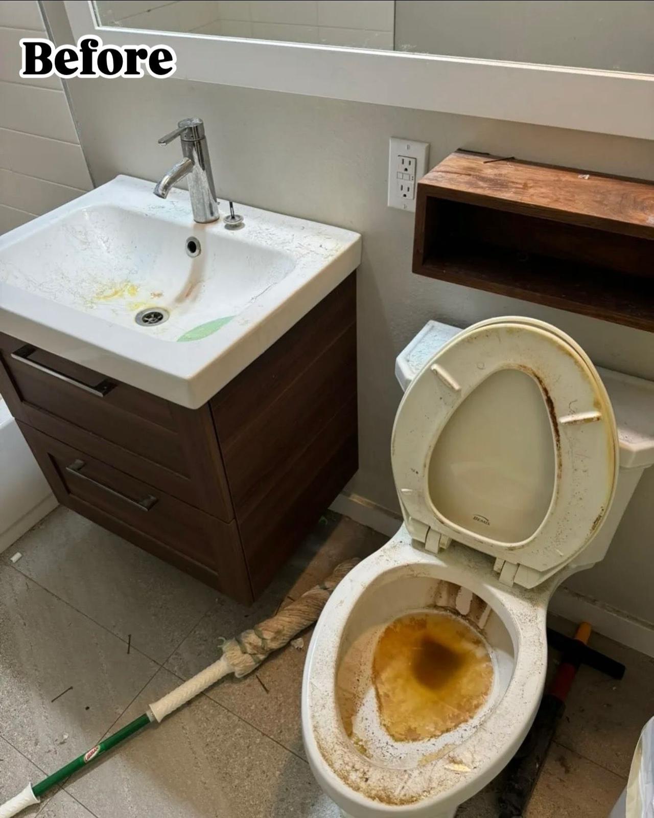 Bathroom before cleaning