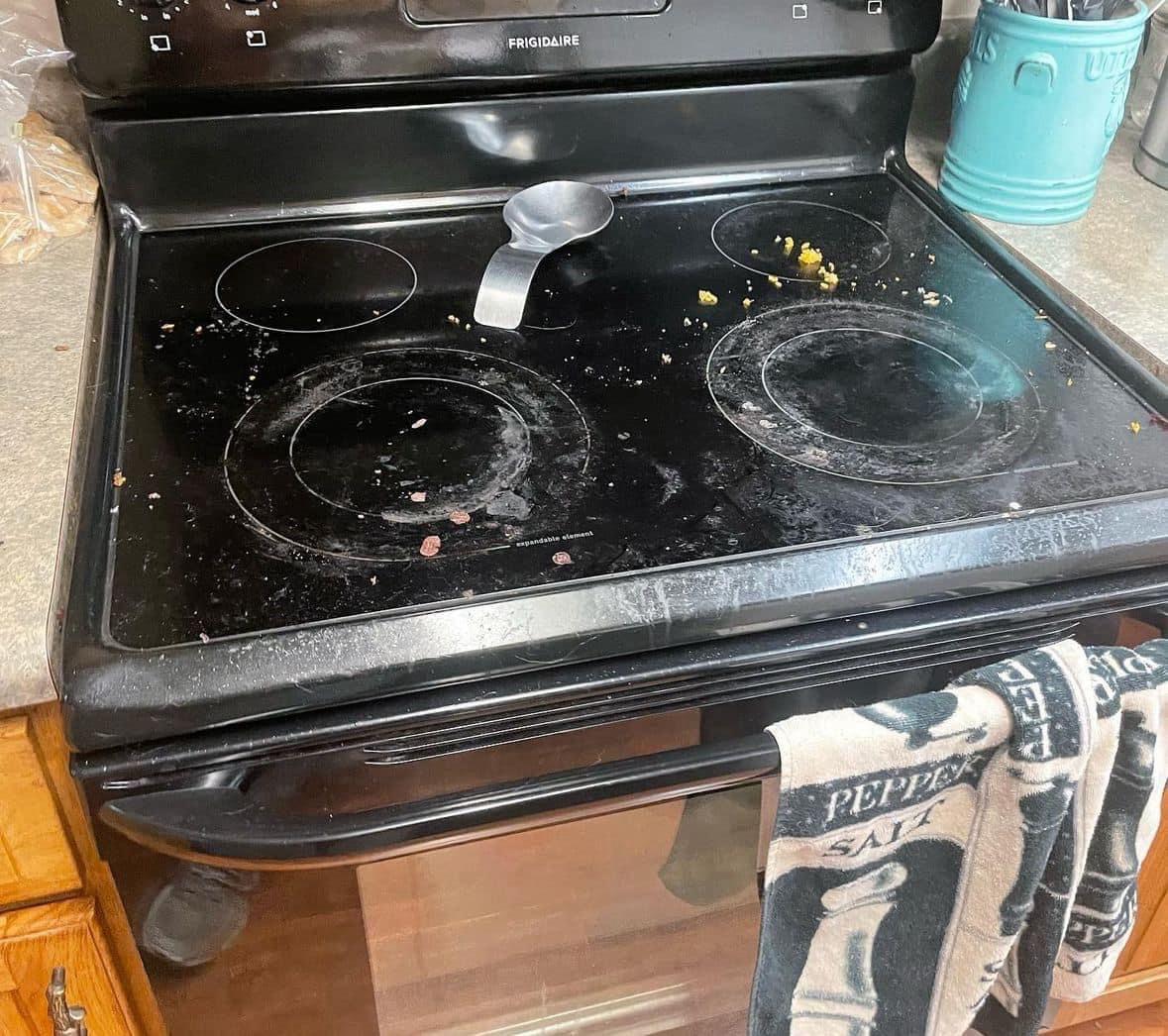 Stove before cleaning